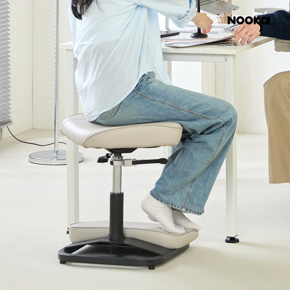 누카 풋메이트 컴퓨터 사무실 책상 발받침대 의자 다리 발판 풋스툴 2단, FM900-PU(프리미엄PU가죽) 다크그레이 상세 이미지 2